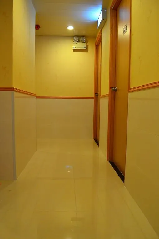Yiu Fai Guest House Hong Kong